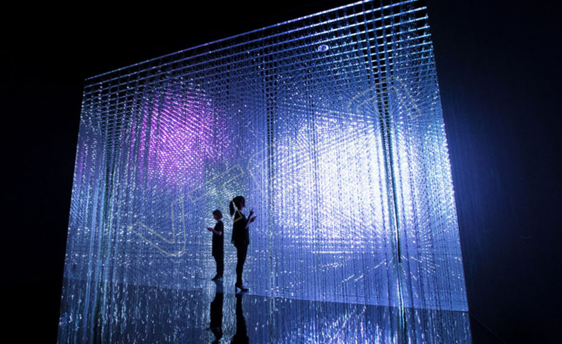 新加坡3D創(chuàng)意LED軟屏ECODOT項(xiàng)目