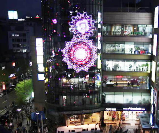 LED玻璃幕墻屏4大特點(diǎn)及應(yīng)用領(lǐng)域