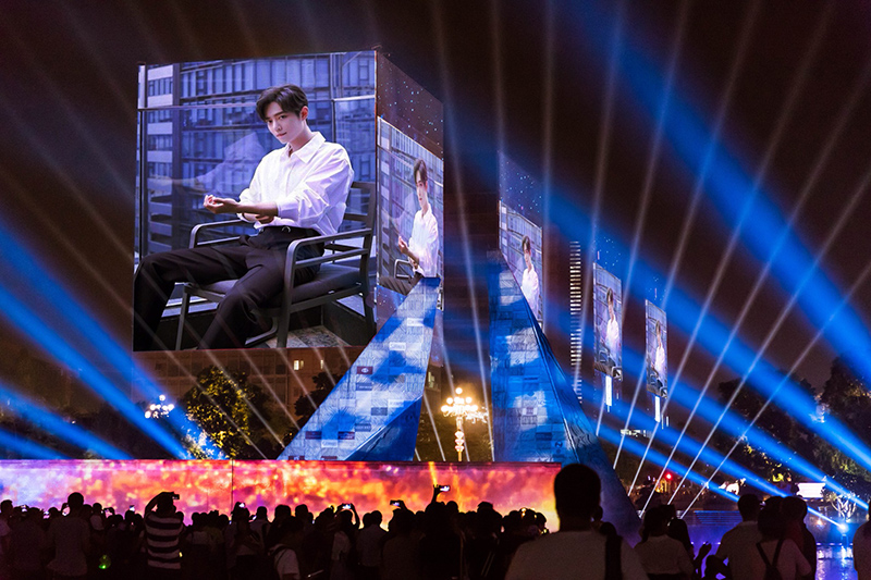 廣州黃埔科學(xué)城綠軸廣場網(wǎng)格屏項目