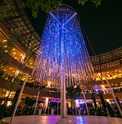 “光影上海”燈光藝術(shù)節(jié)水晶樹(shù)項(xiàng)目