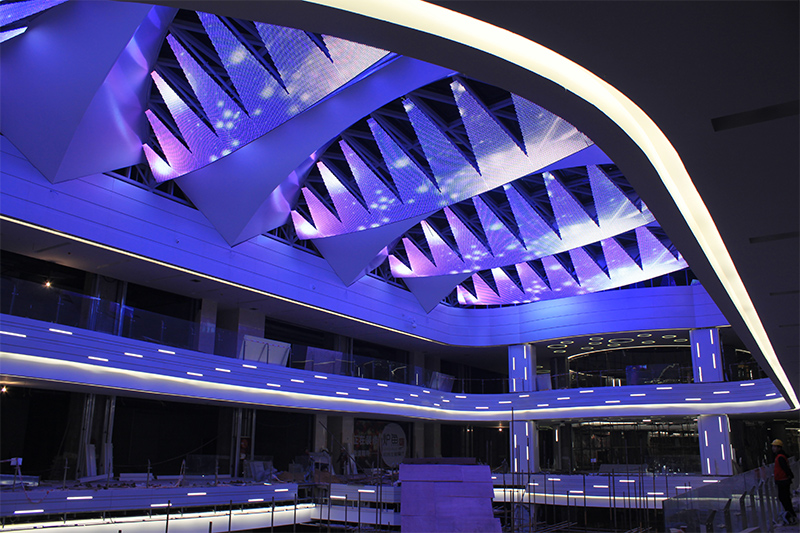 九江快樂(lè)城透明異形天幕項(xiàng)目