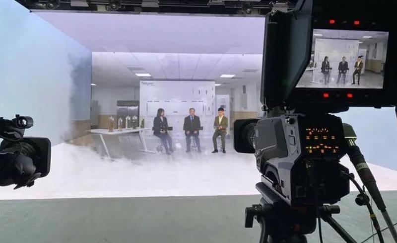 黑科技！利亞德助力新華社帶您體驗(yàn)時(shí)空穿梭機(jī)