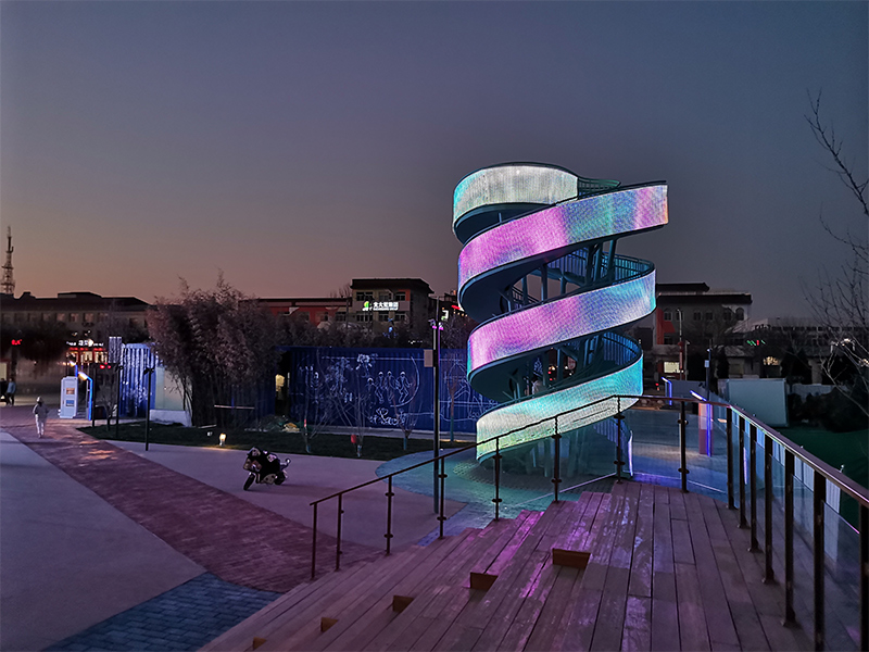 河北雄安新區(qū)羅薩大街漫生活街區(qū)LED共形屏項目