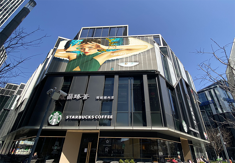 上海長寧國際廣場led格柵屏項(xiàng)目